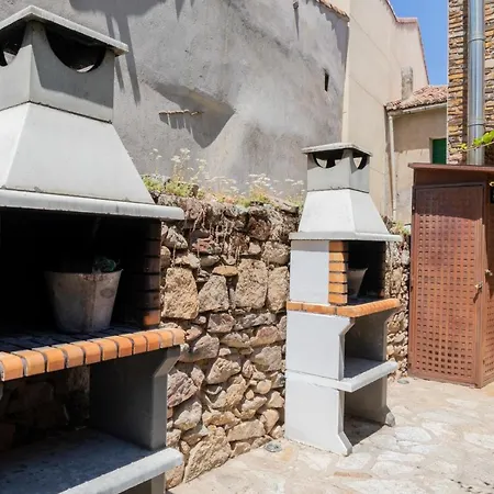 Abuela Benita Apartman Cebreros